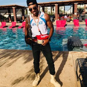 Meet your Posher, Christopher